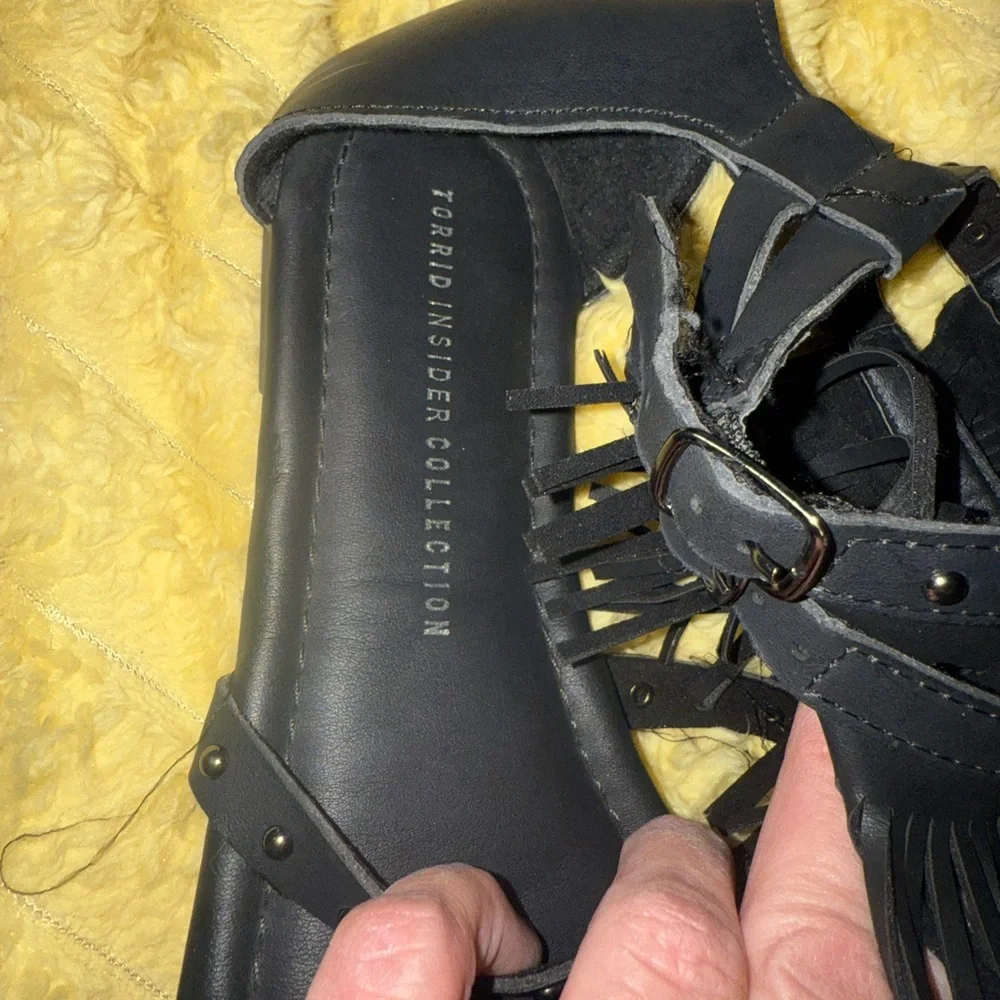 Women’s Torrid Black Fringe Sandals western Boho size 9 - Picture 7 of 7